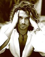 Click image for larger version. 

Name:	michael_hutchence_2.jpg 
Views:	37 
Size:	14.5 KB 
ID:	44429